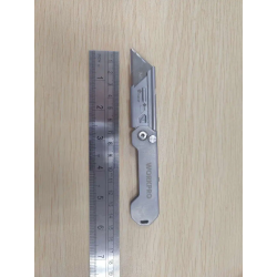 WORKPRO Folding Utility Knife: Durable & Precise Cuts